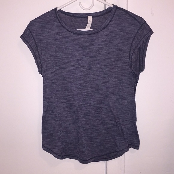 lululemon athletica Tops - Lululemon short sleeve tee size 4